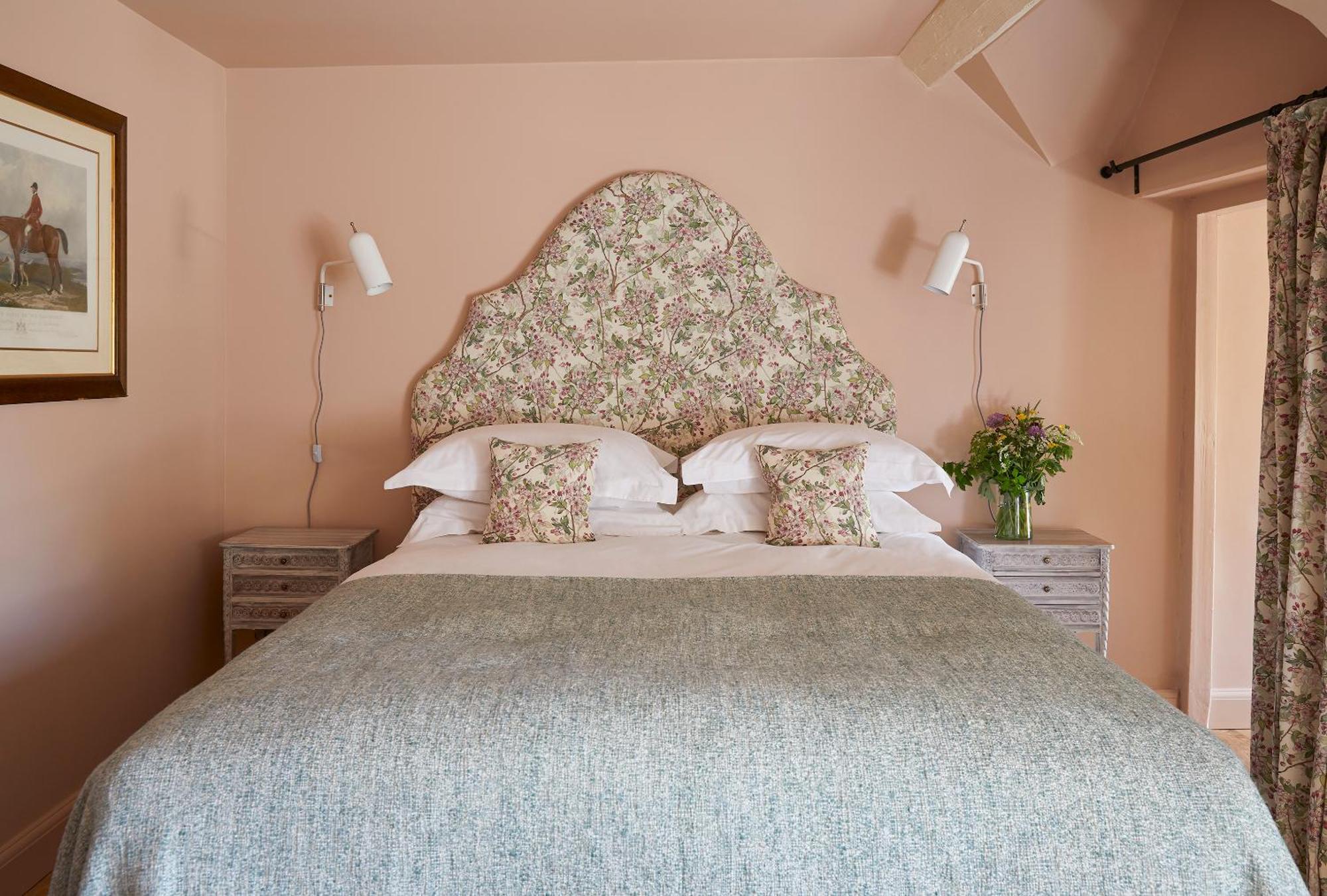 Thyme Hotel Lechlade Exterior photo
